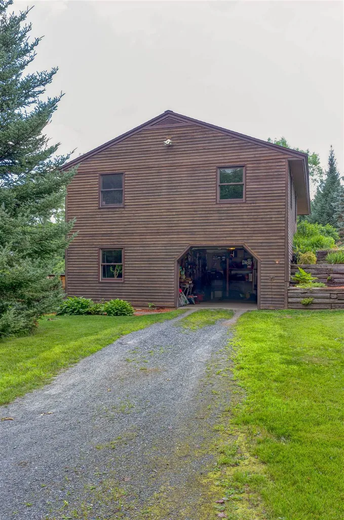 160 Jennifer Lane Hartford VT 05001