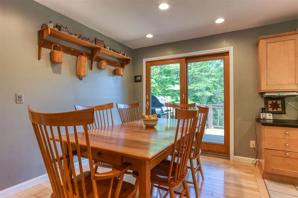 160 Jennifer Lane Hartford VT 05001