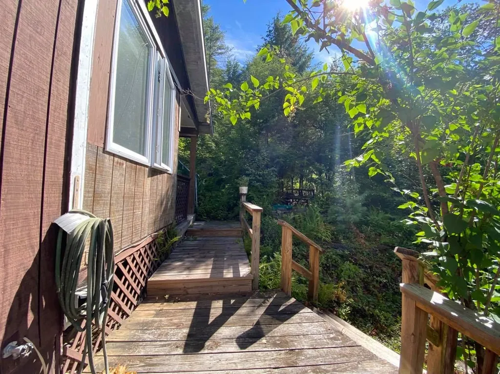 140 Timson Hill Road Newfane VT 05345