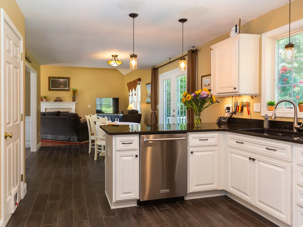 18 Hilton Drive Newmarket NH 03857