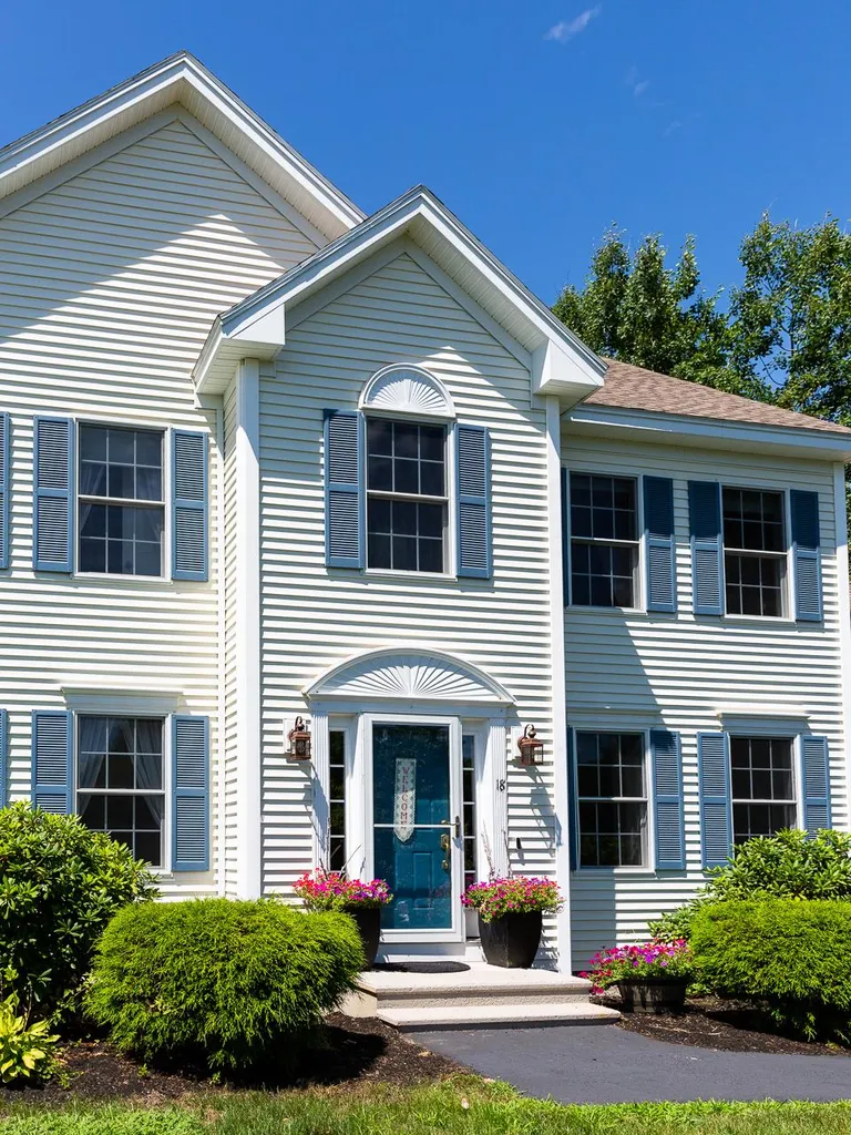 18 Hilton Drive Newmarket NH 03857