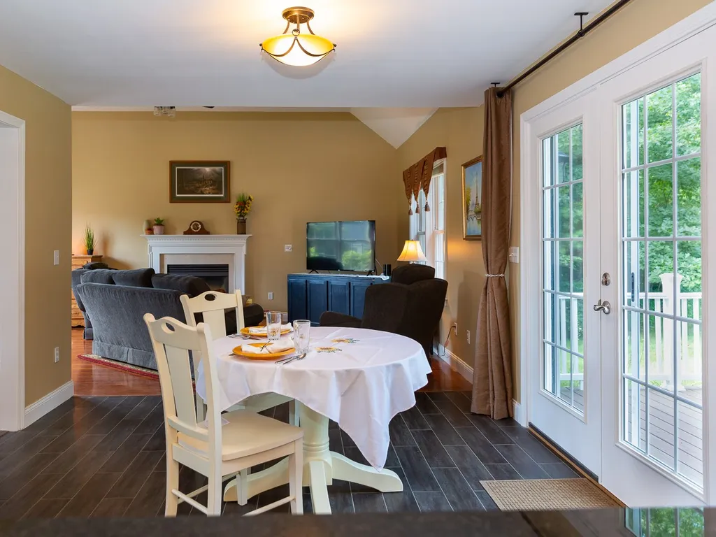 18 Hilton Drive Newmarket NH 03857