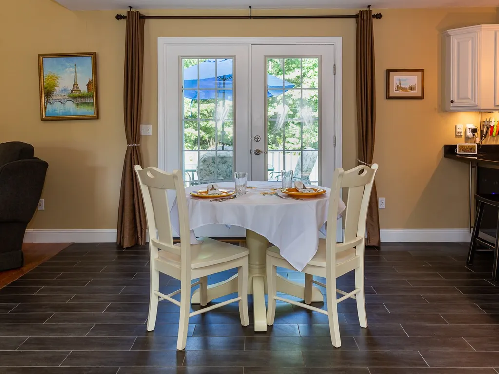 18 Hilton Drive Newmarket NH 03857