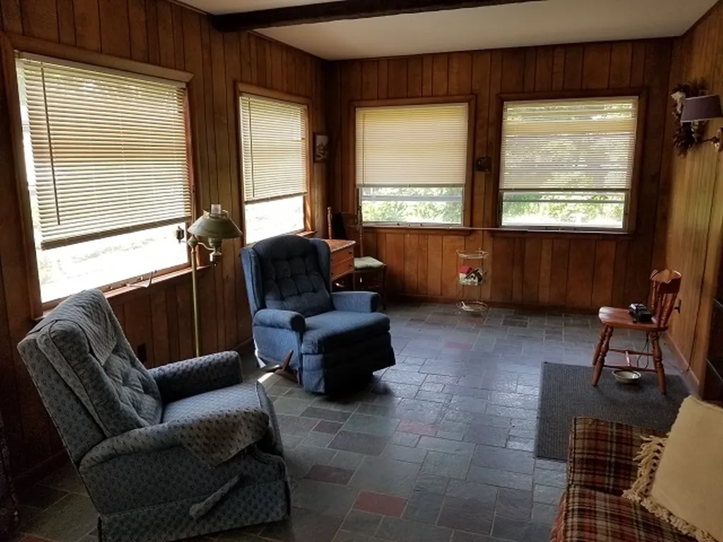 17 Edwards Street Keene NH 03431