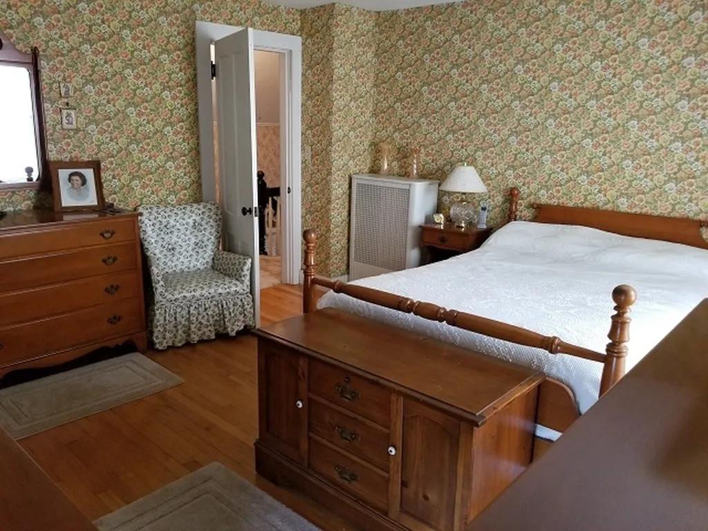 17 Edwards Street Keene NH 03431