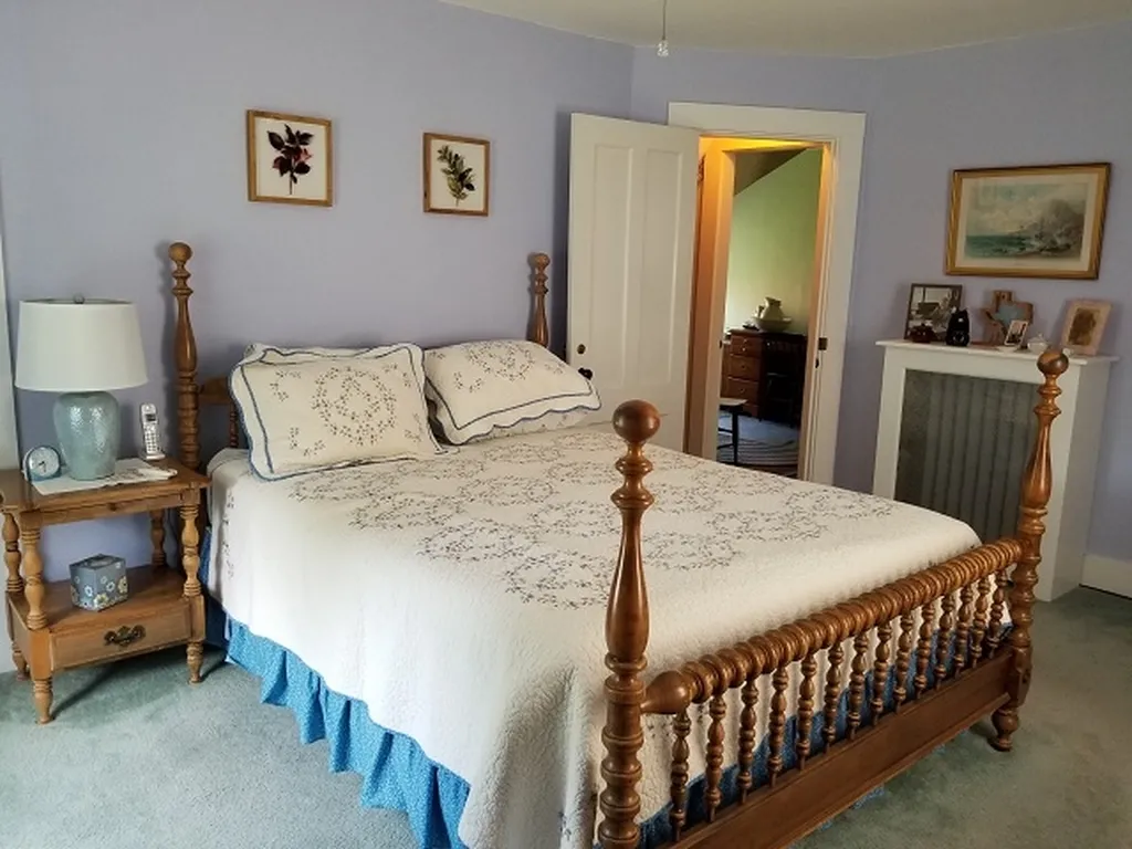 17 Edwards Street Keene NH 03431
