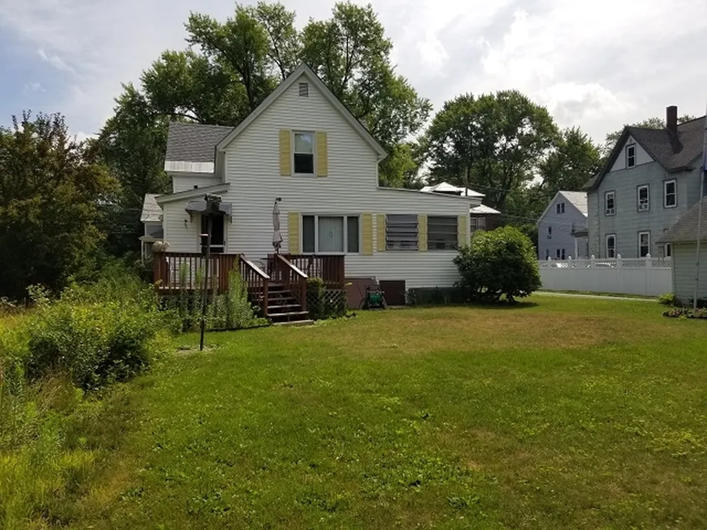 17 Edwards Street Keene NH 03431