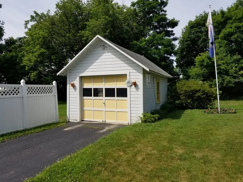 17 Edwards Street Keene NH 03431