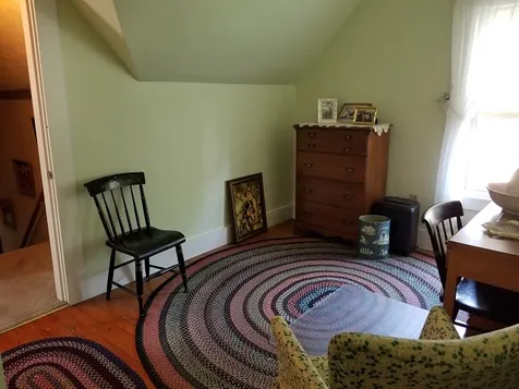 17 Edwards Street Keene NH 03431