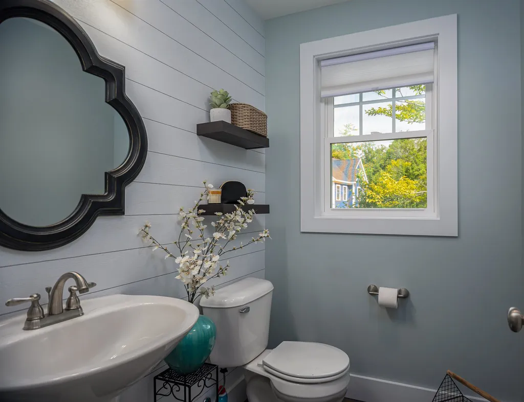44 Maple Ridge Road Nottingham NH 03290