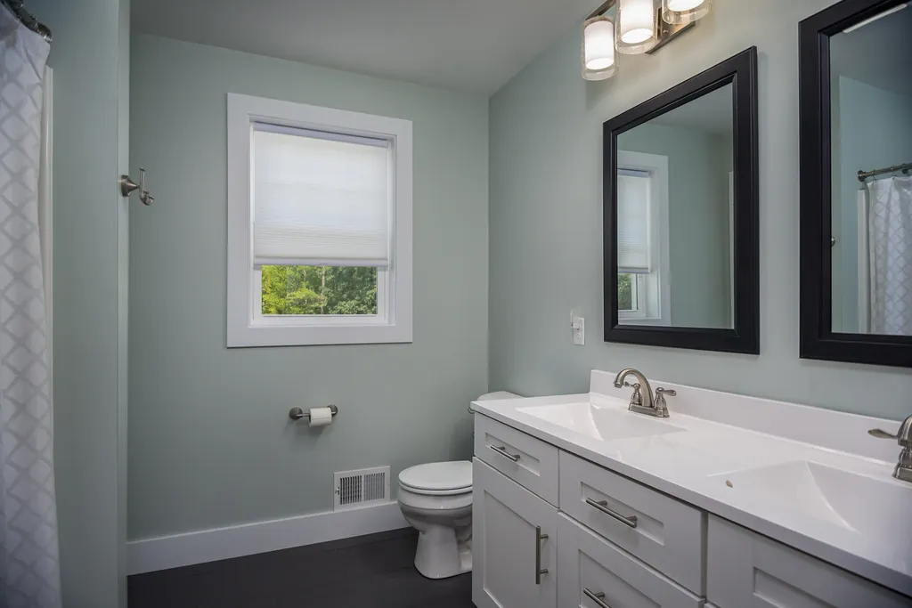 44 Maple Ridge Road Nottingham NH 03290