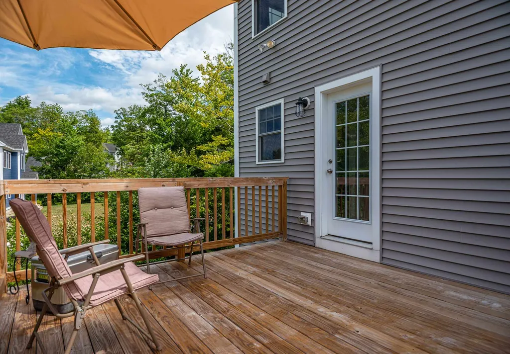 44 Maple Ridge Road Nottingham NH 03290