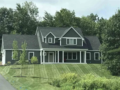 10 Winnicut Road North Hampton NH 03862