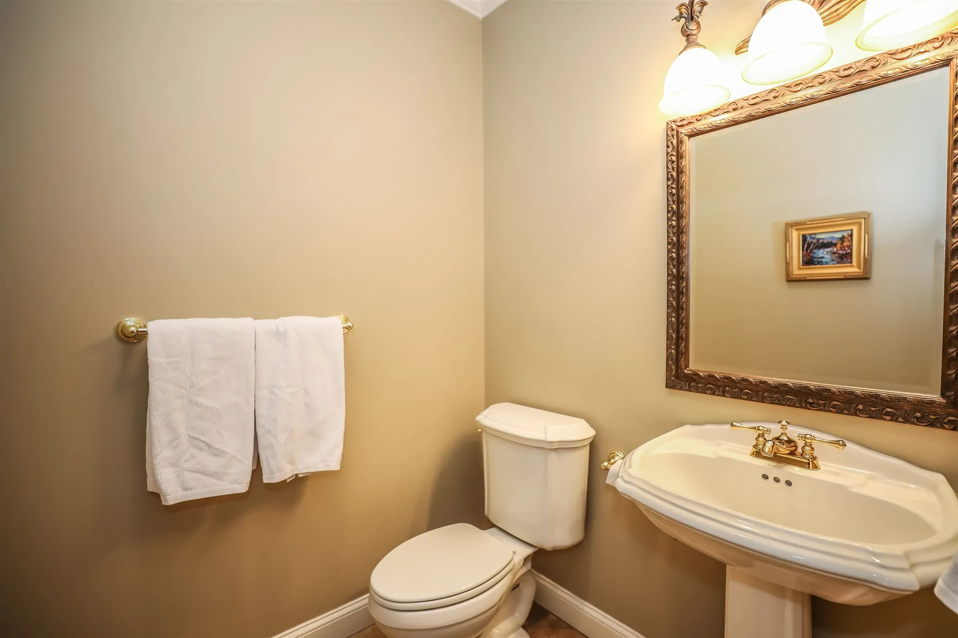15 Floral Street Windham NH 03087