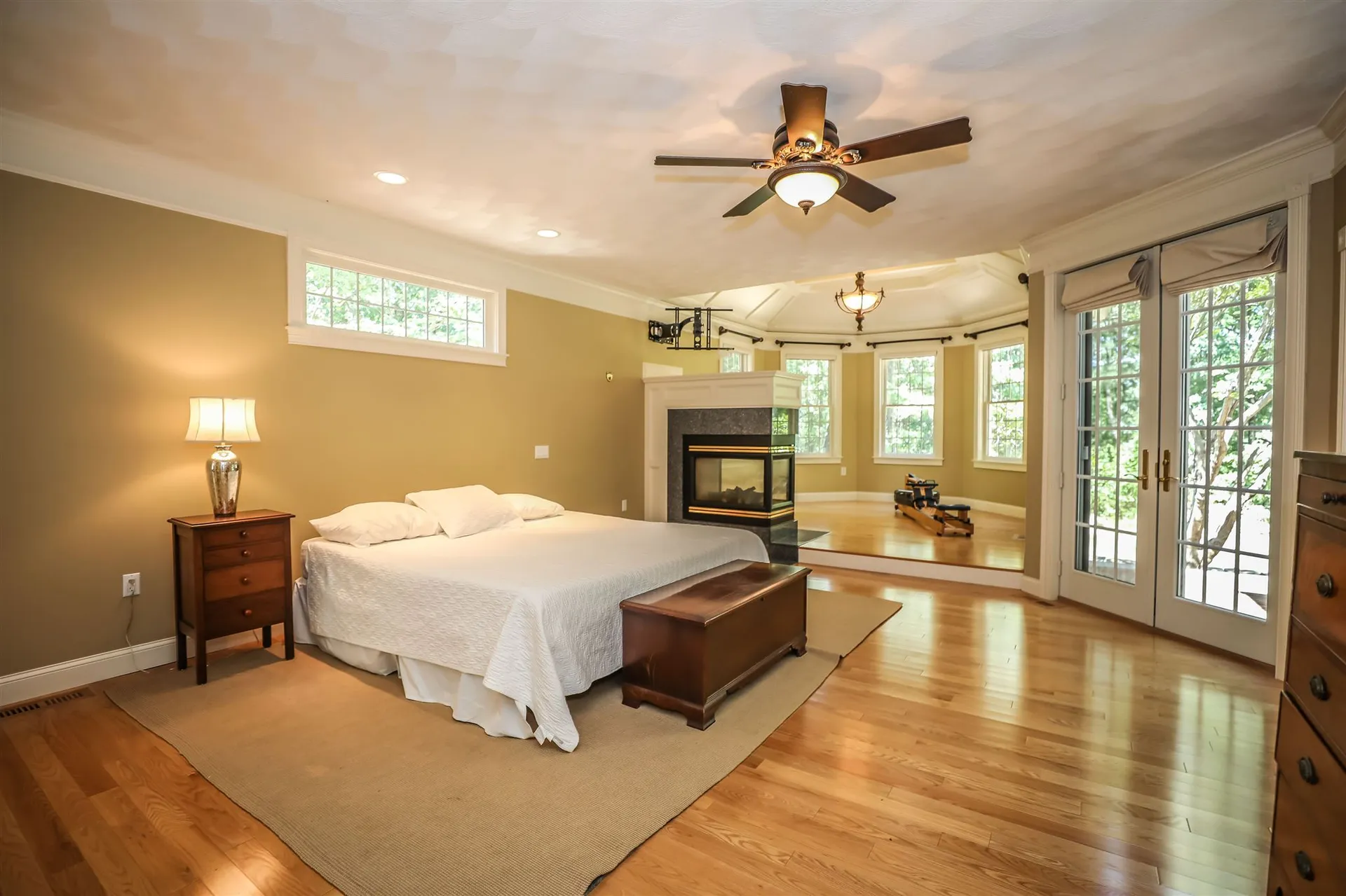 15 Floral Street Windham NH 03087