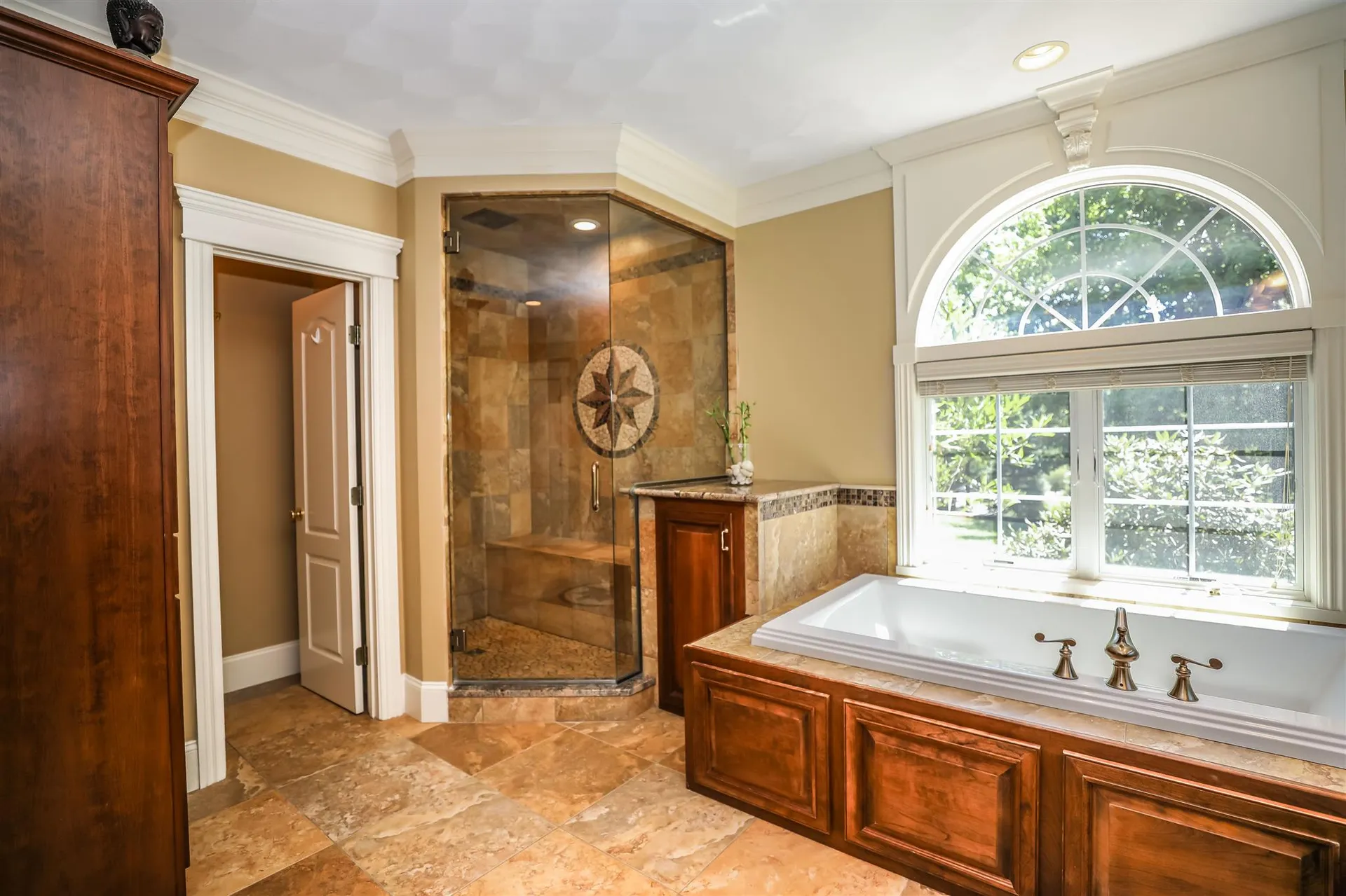15 Floral Street Windham NH 03087