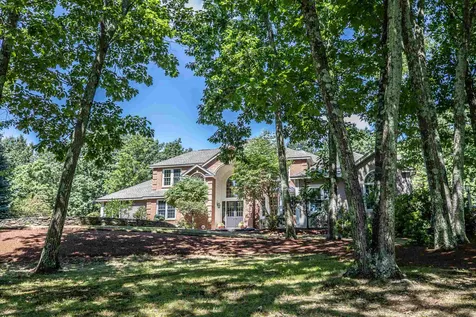 15 Floral Street Windham NH 03087