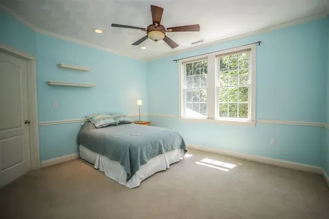 15 Floral Street Windham NH 03087