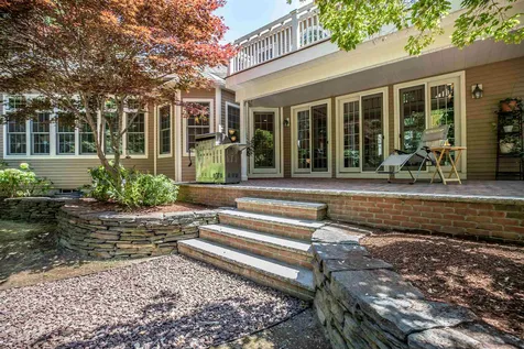 15 Floral Street Windham NH 03087