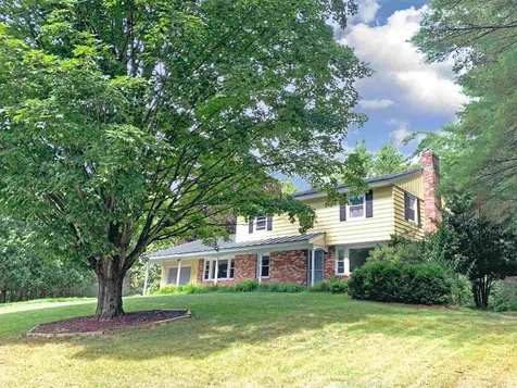 10 Dunster Drive Hanover NH 03755