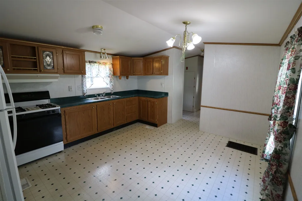 55 Delta Drive Jaffrey NH 03452