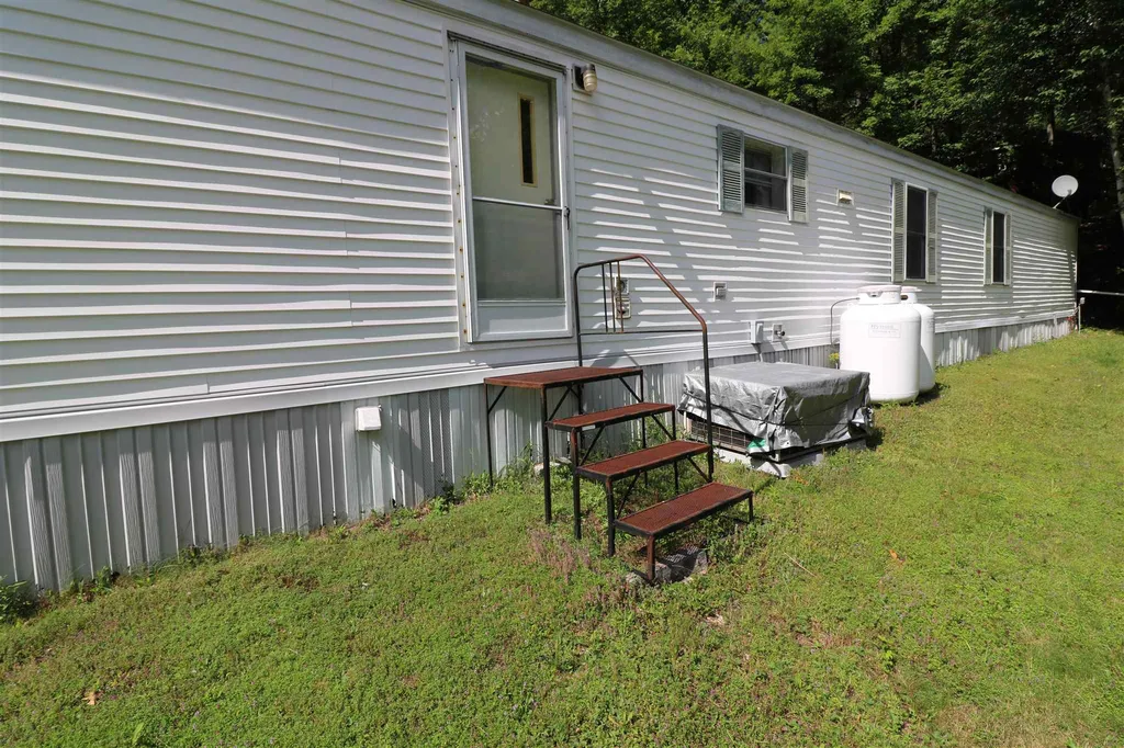 55 Delta Drive Jaffrey NH 03452