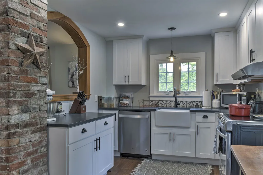 112 Willard Hill Road Harrisville NH 03450