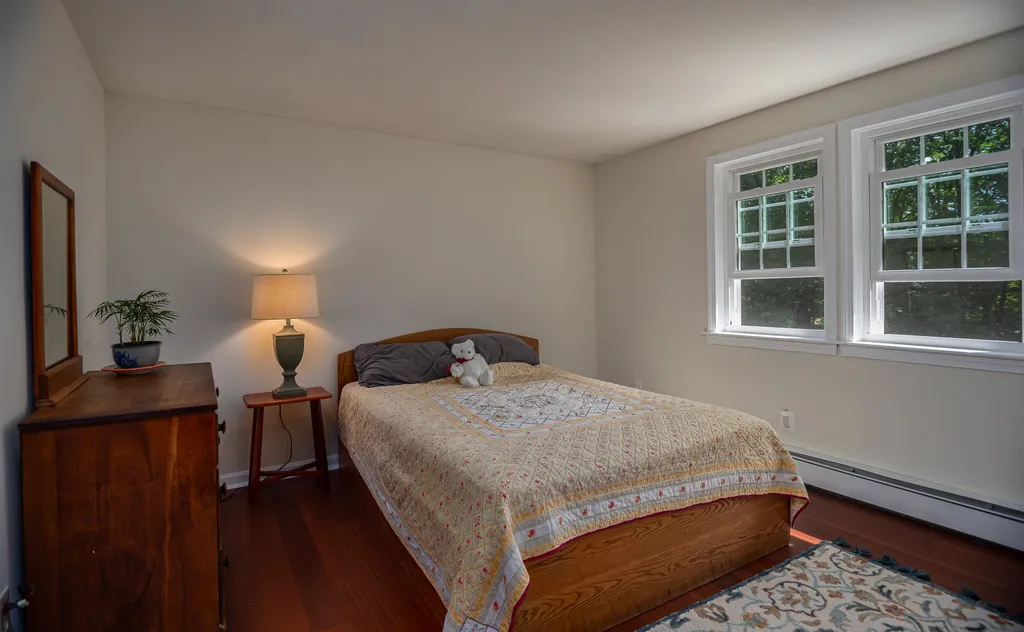 21 Ballard Road Derry NH 03038