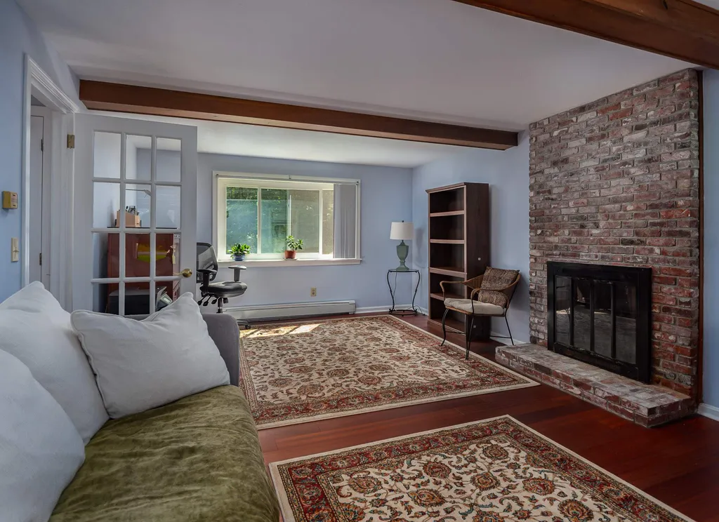 21 Ballard Road Derry NH 03038