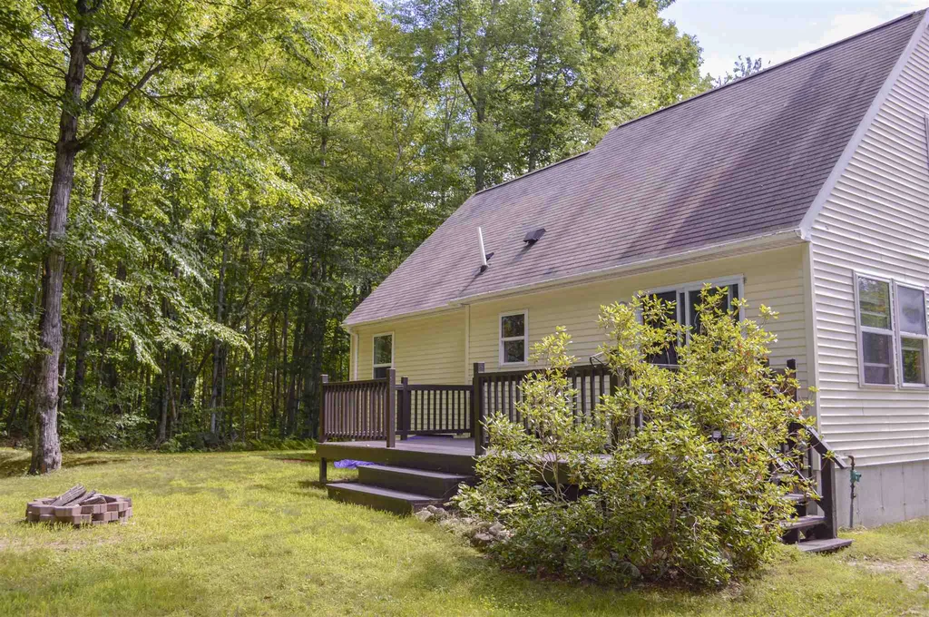 648 Tigola Trail Stoddard NH 03464