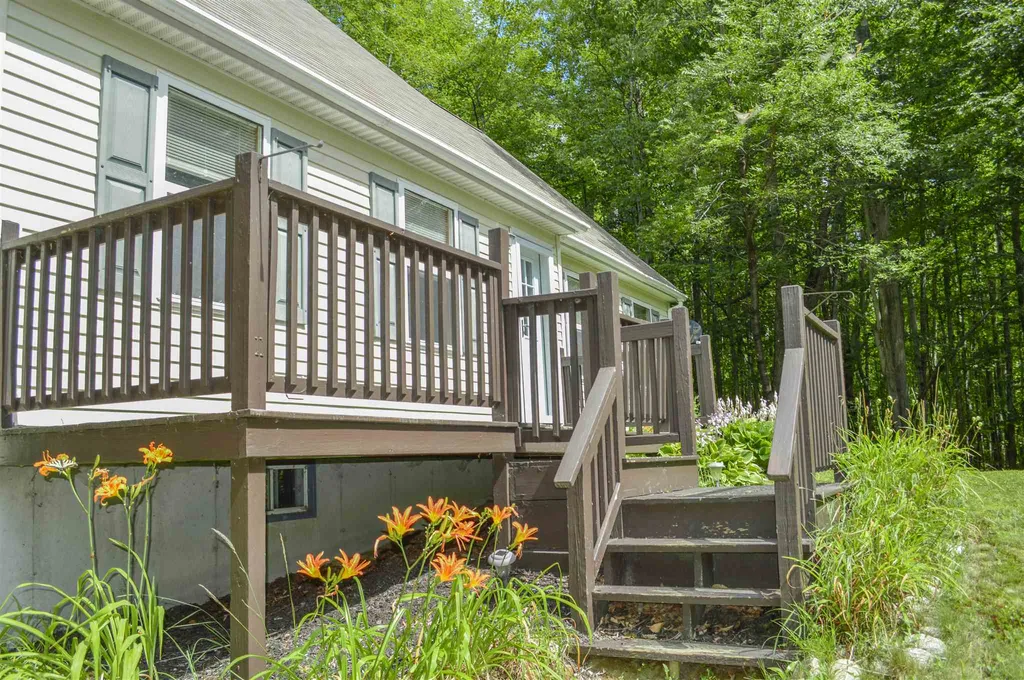 648 Tigola Trail Stoddard NH 03464