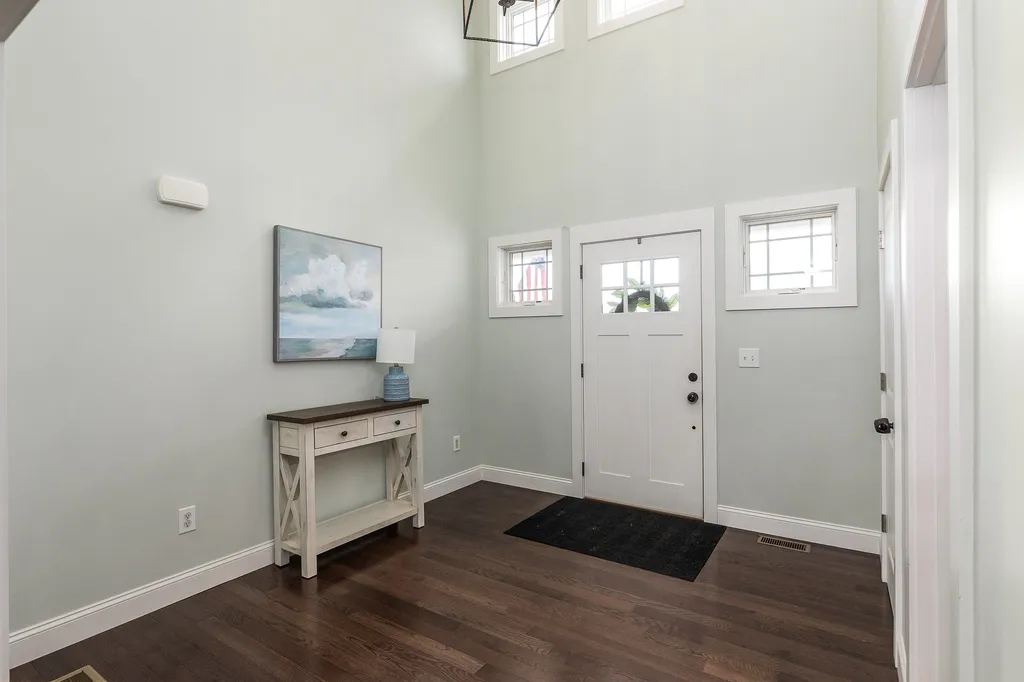 79 Apple Way Epping NH 03042