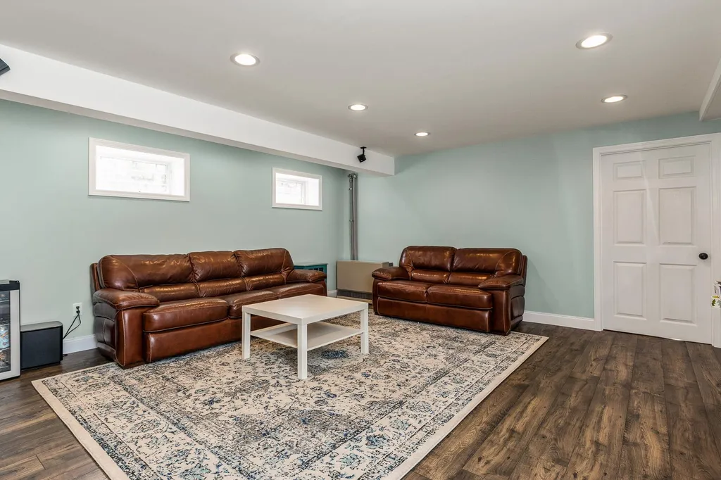 79 Apple Way Epping NH 03042