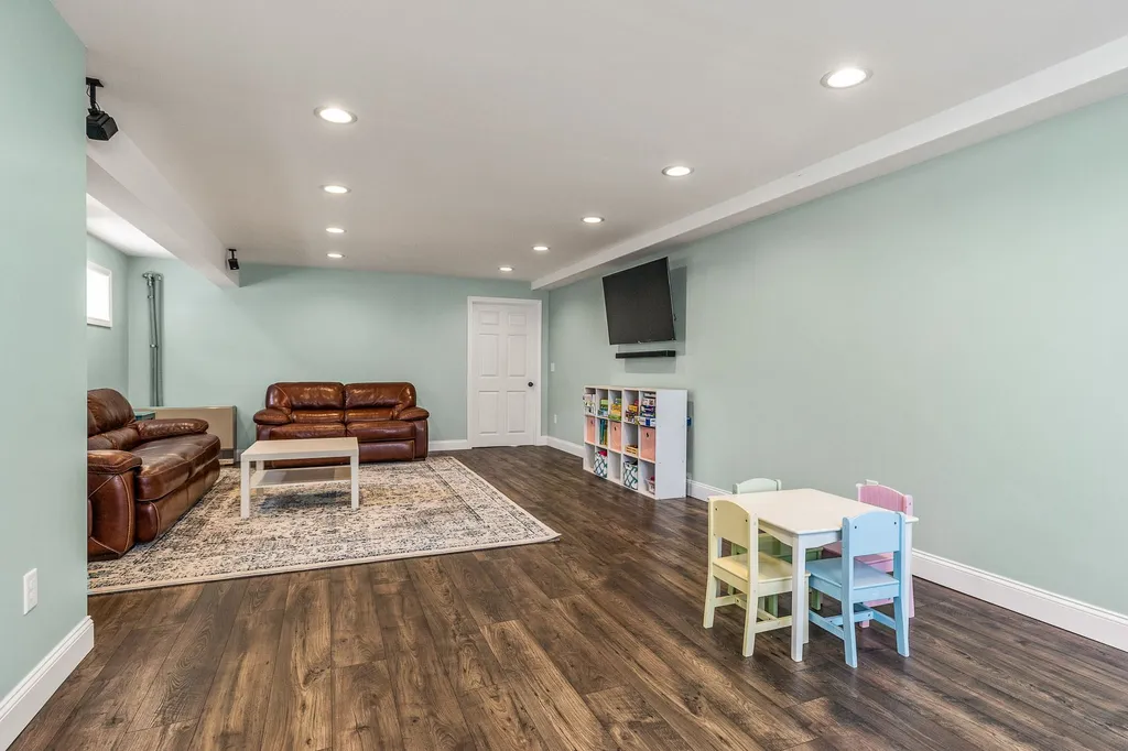 79 Apple Way Epping NH 03042