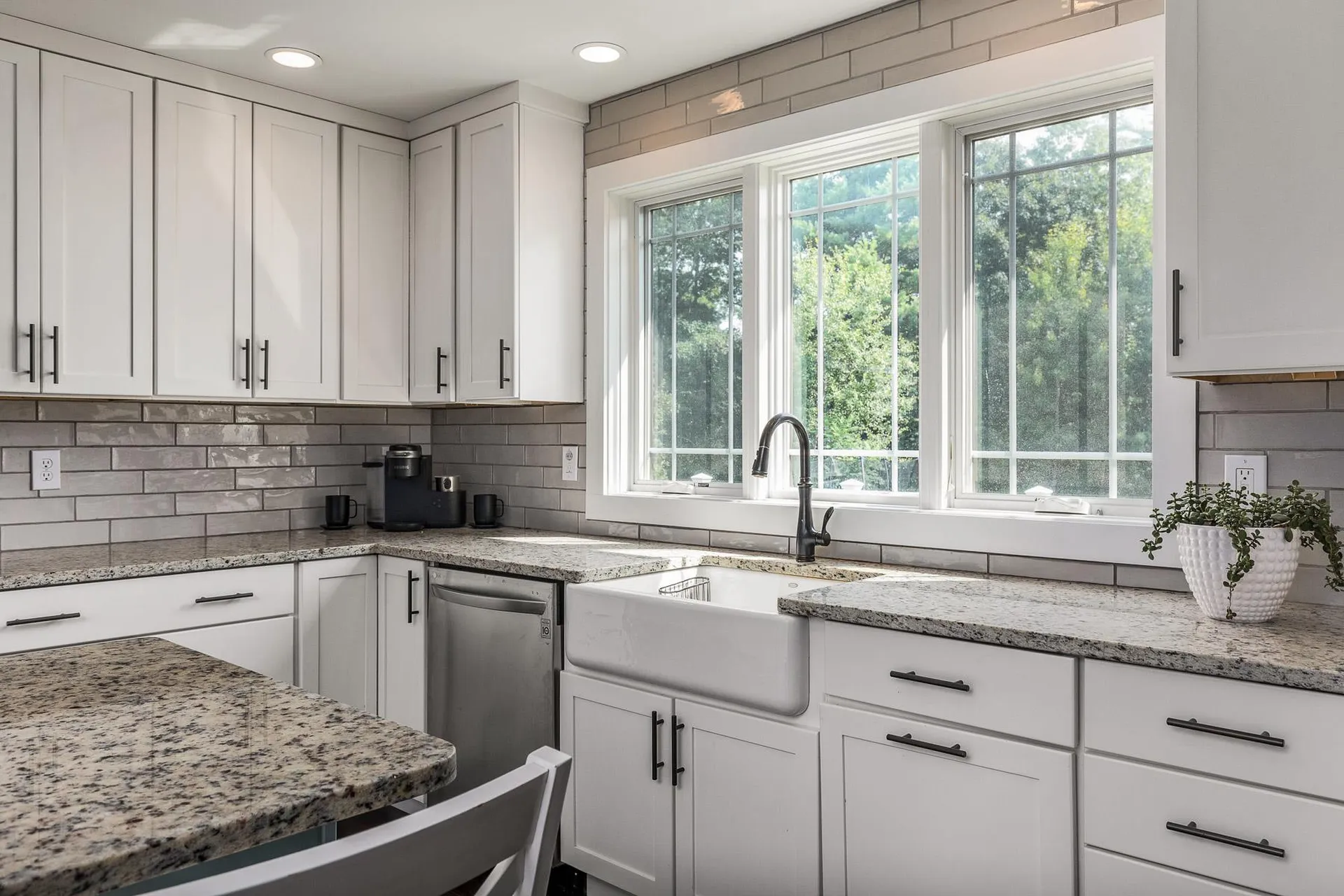79 Apple Way Epping NH 03042
