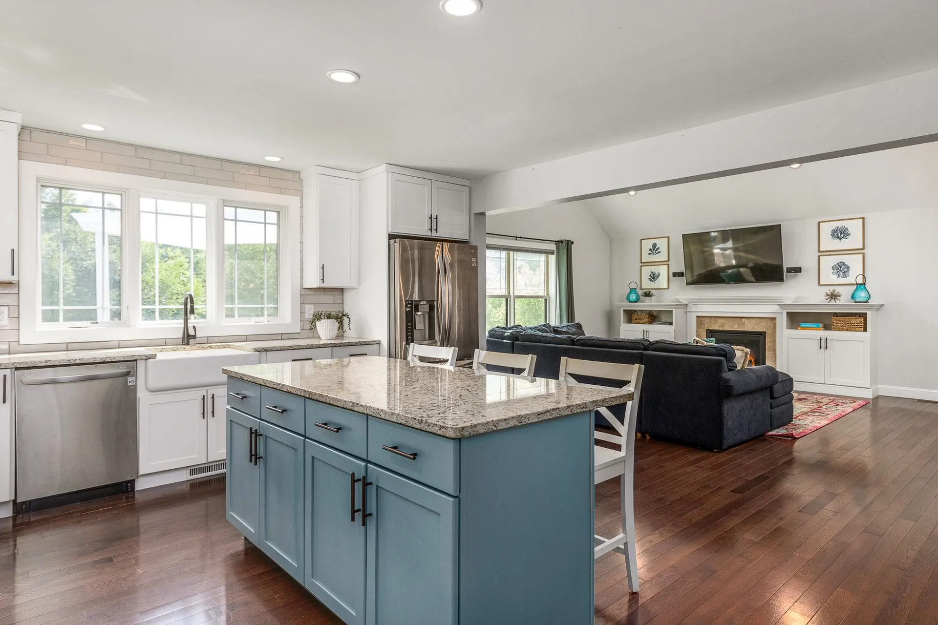 79 Apple Way Epping NH 03042
