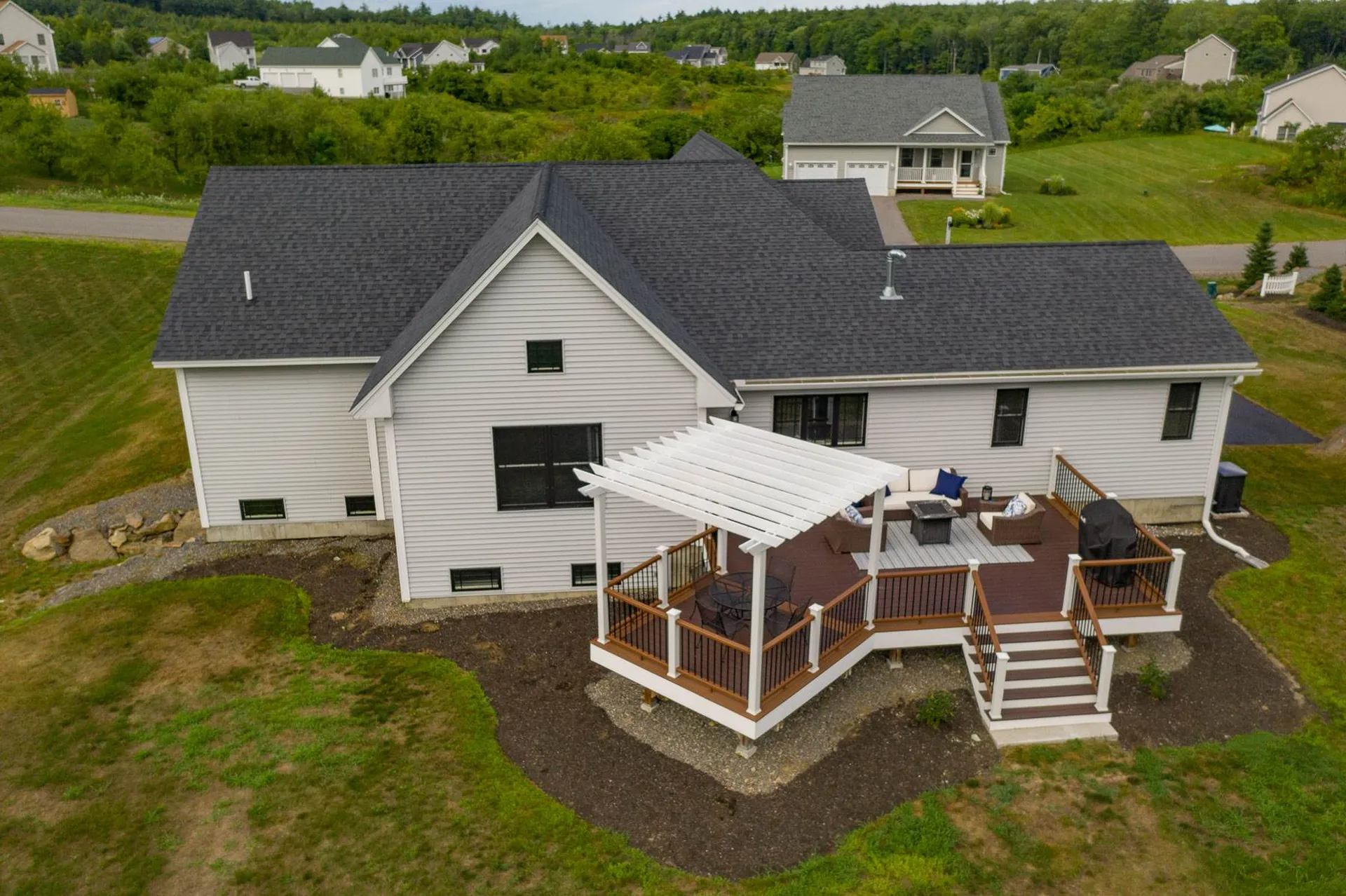 79 Apple Way Epping NH 03042