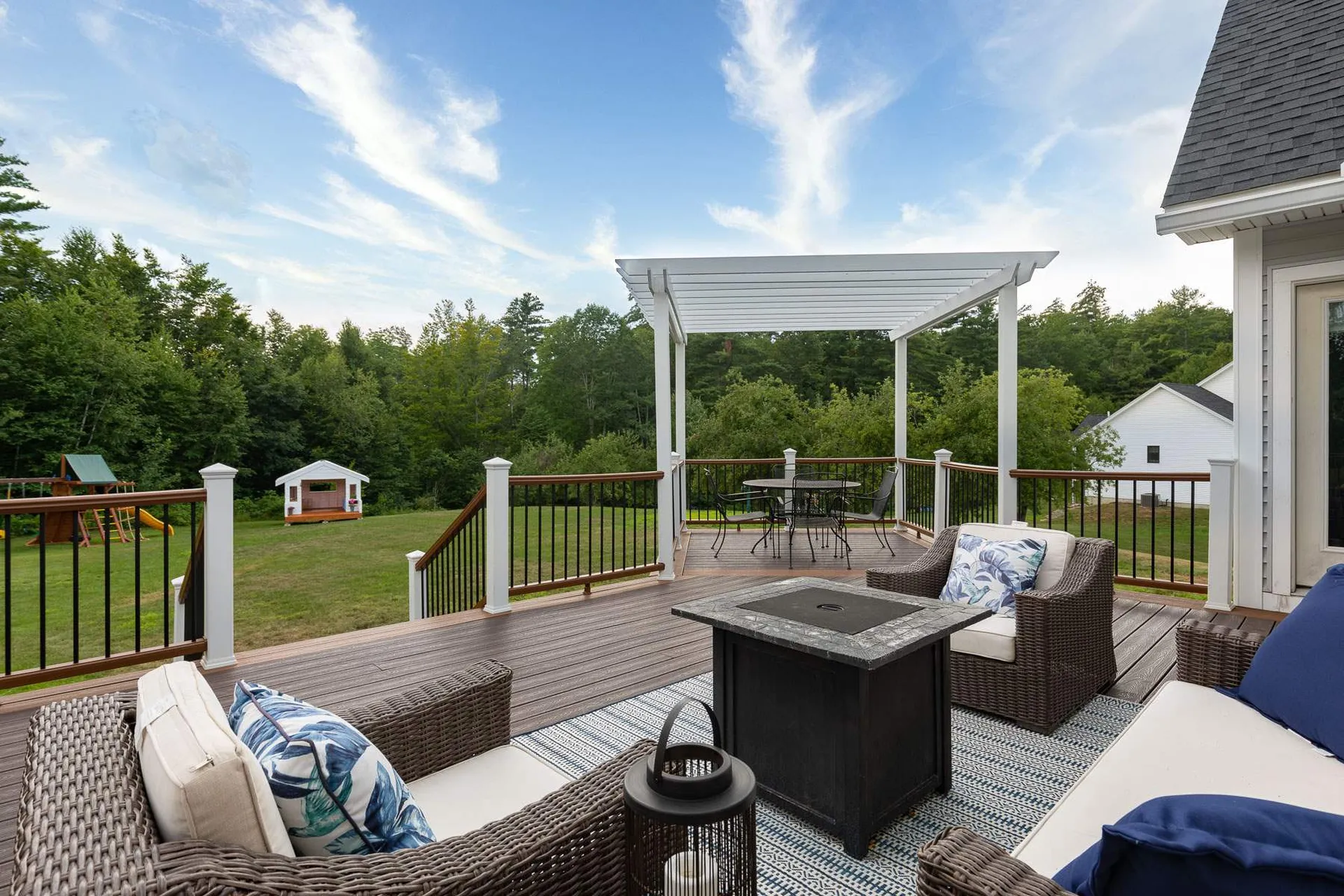 79 Apple Way Epping NH 03042