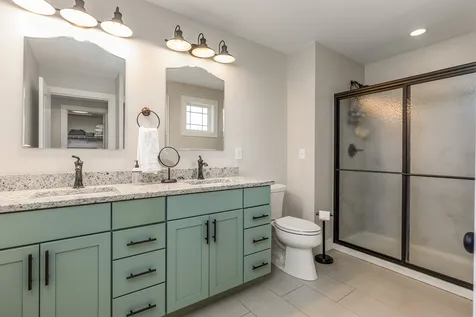 79 Apple Way Epping NH 03042
