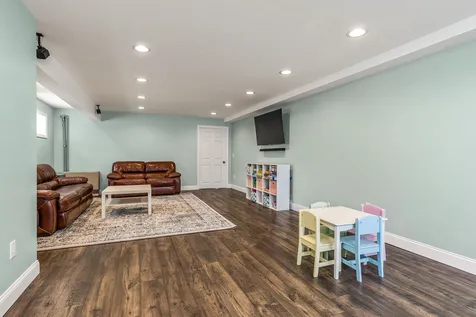 79 Apple Way Epping NH 03042