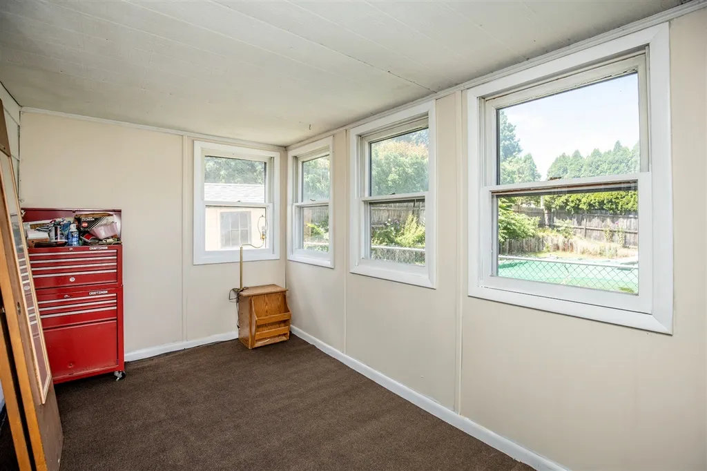 12 Bulova Drive Nashua NH 03060