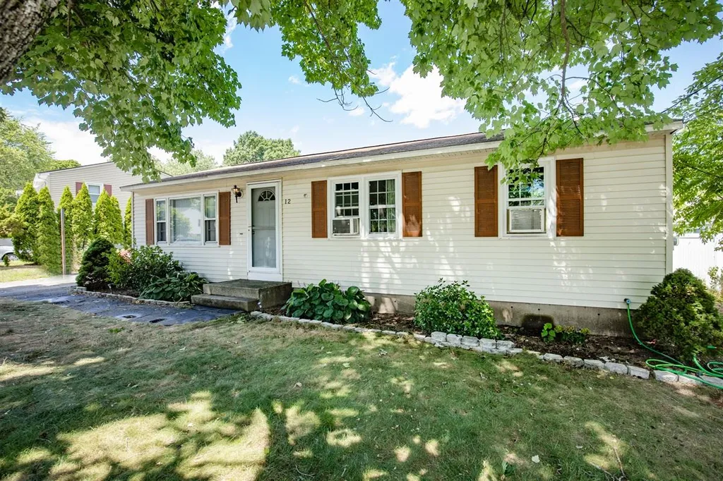 12 Bulova Drive Nashua NH 03060