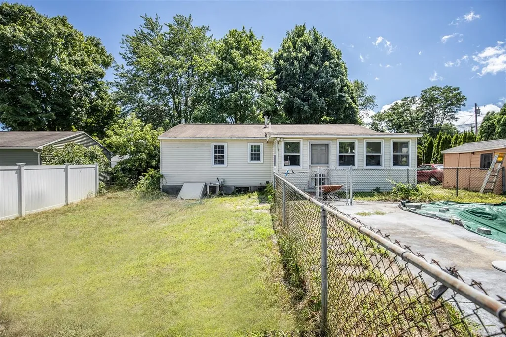 12 Bulova Drive Nashua NH 03060