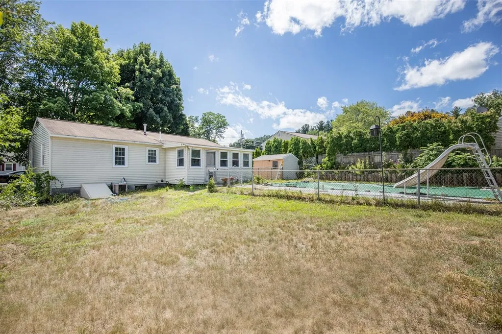 12 Bulova Drive Nashua NH 03060