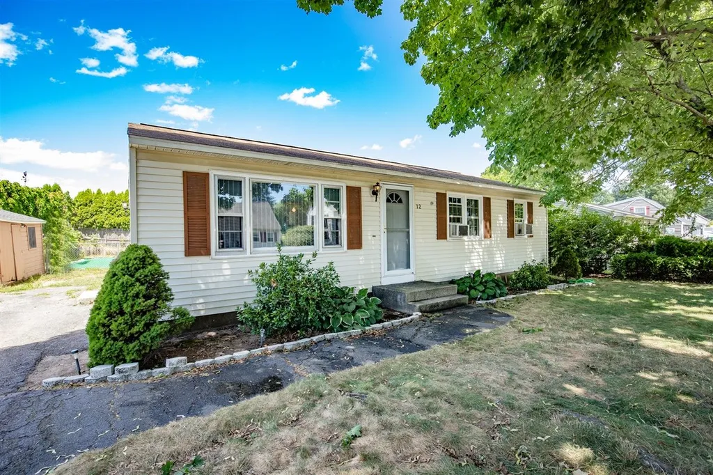 12 Bulova Drive Nashua NH 03060