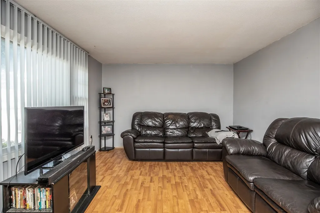 12 Bulova Drive Nashua NH 03060