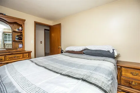 12 Bulova Drive Nashua NH 03060