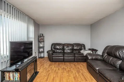 12 Bulova Drive Nashua NH 03060