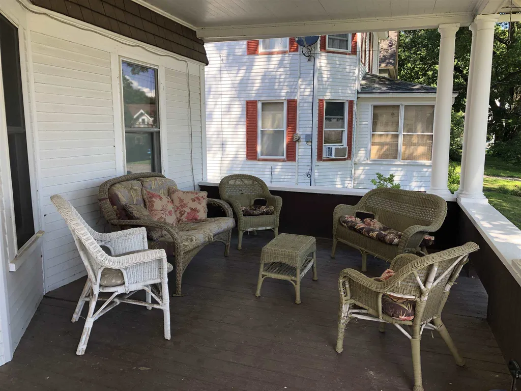 59 Oak Street Newport City VT 05855