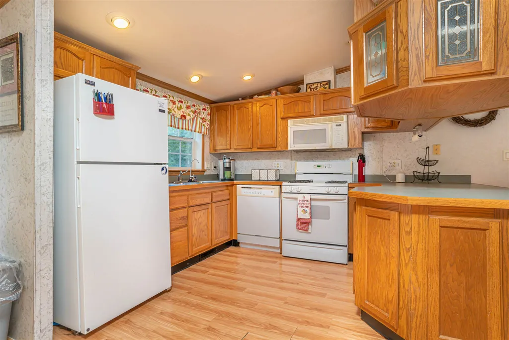 121 Spruce Drive Farmington NH 03835